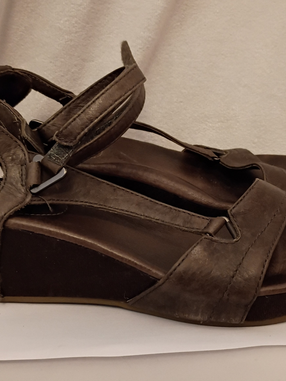 Women’s Brown Wedge Sandals - Comfortable Everyday Style